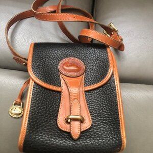 DOONEY AND BOURKE Essex Black Leather Cross Body Shoulder Bag Purse